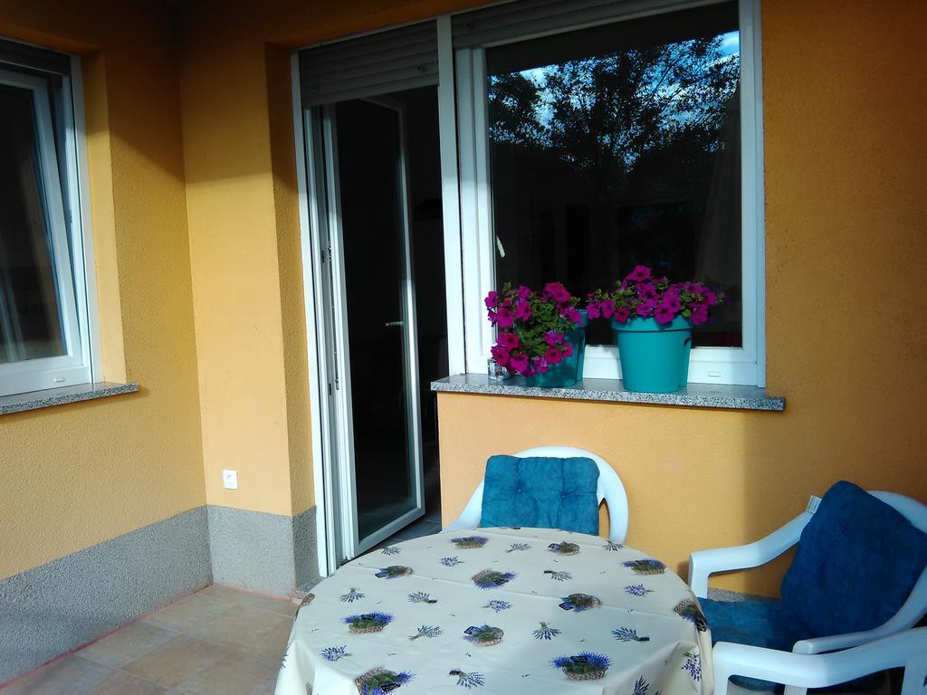 Apartment Julie 4 *